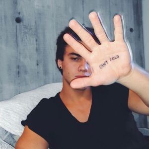 Meet your Posher, Claire